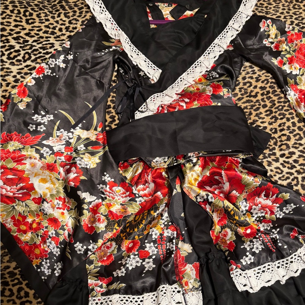 Floral Black and Red Kimono Robe